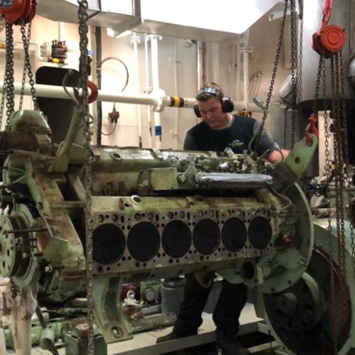 MAN D.2842 LE crankshaft change